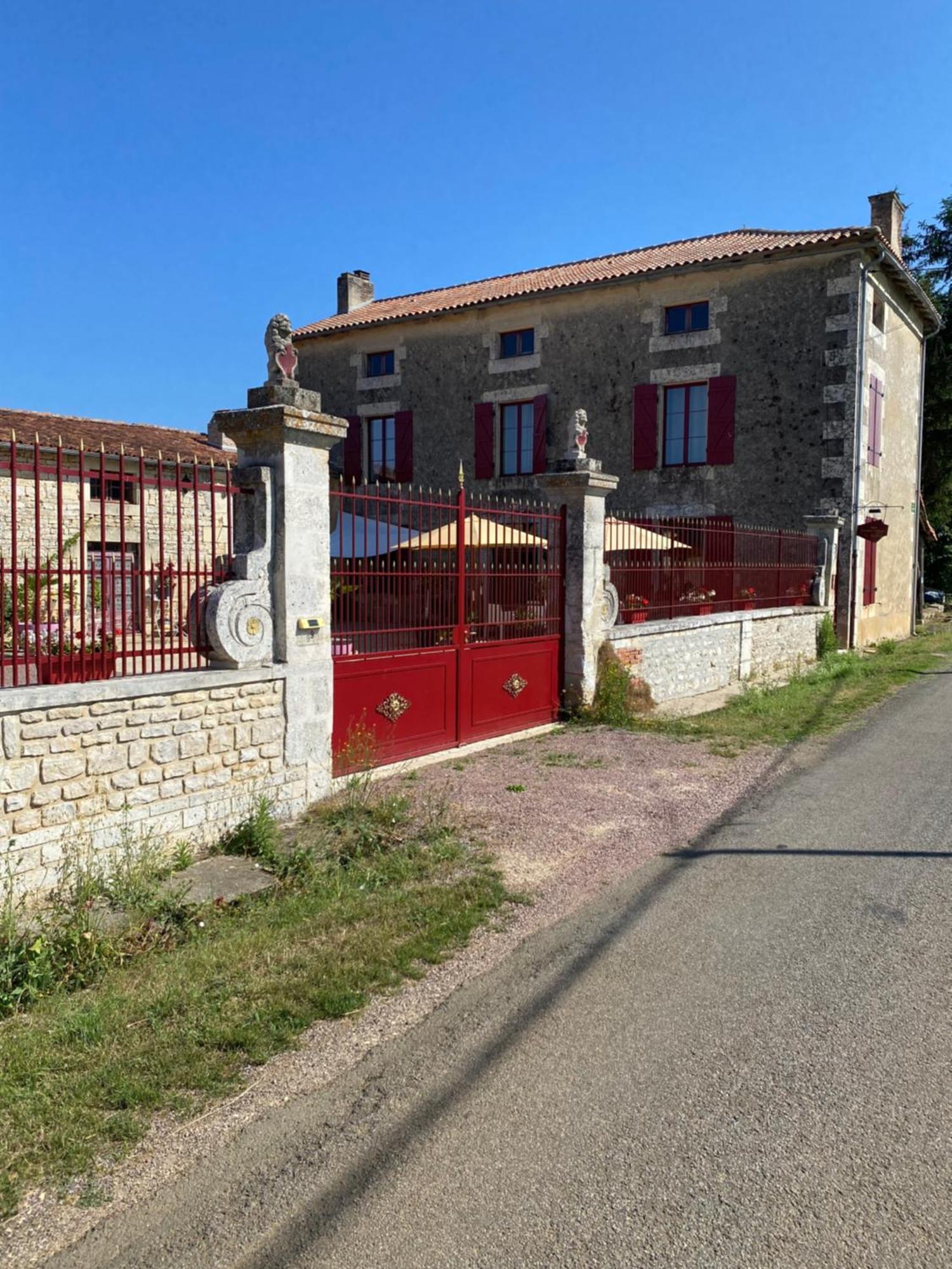 La Tuilerie Bed & Breakfast Verteuil-sur-Charente Exterior photo
